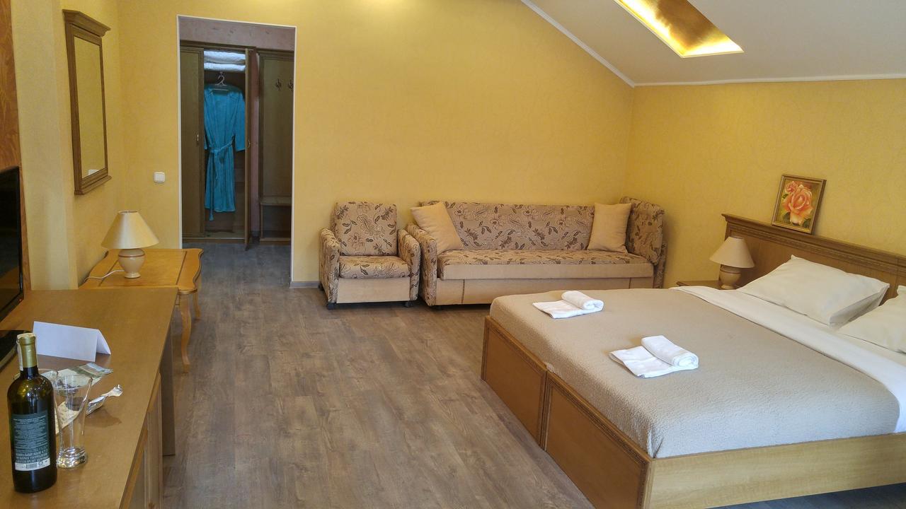 Белый Берег Загородный Отель Belyy Bereg Exterior photo